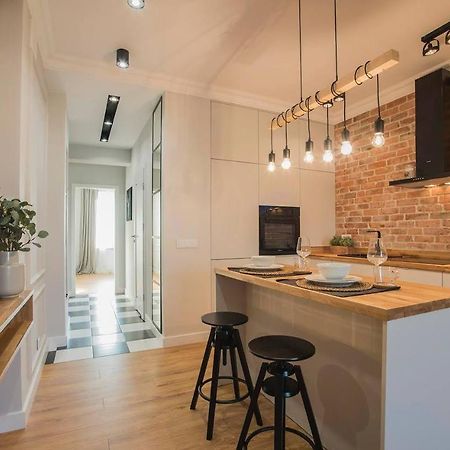 Modern Flat In The Centre - By Hik Apartments Varsavia Esterno foto