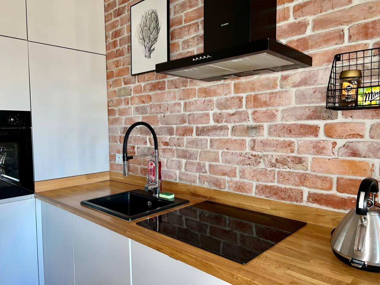 Modern Flat In The Centre - By Hik Apartments Varsavia Esterno foto